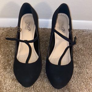 Comfortable Black heels